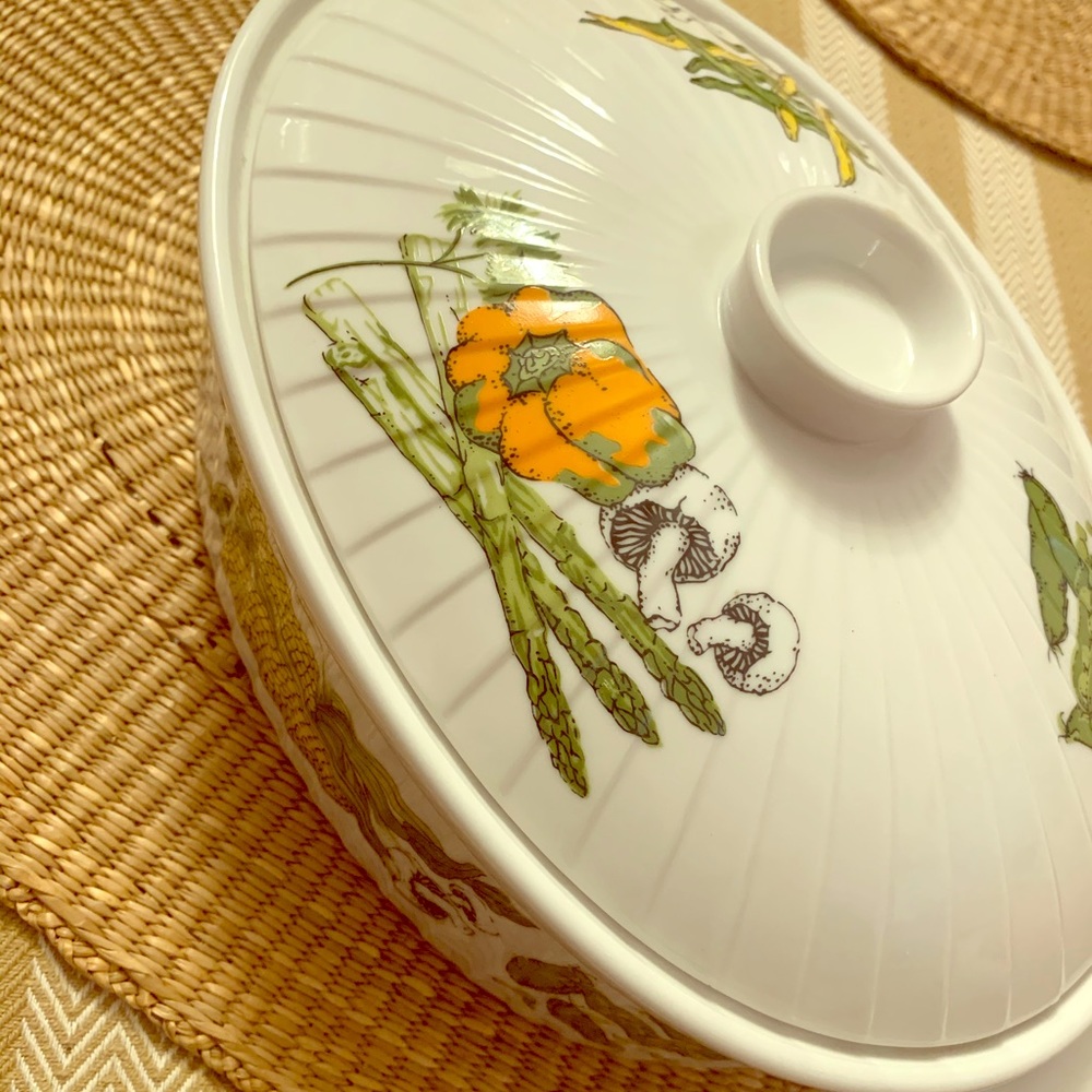 Ceramic food container